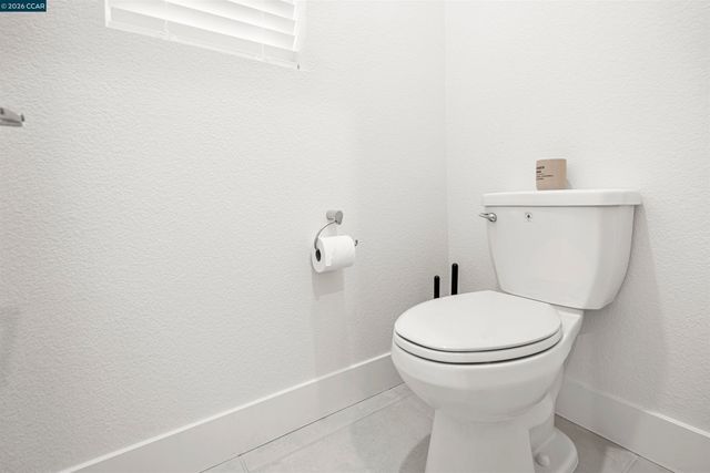 2214 Daimler St, Lathrop, CA 95330