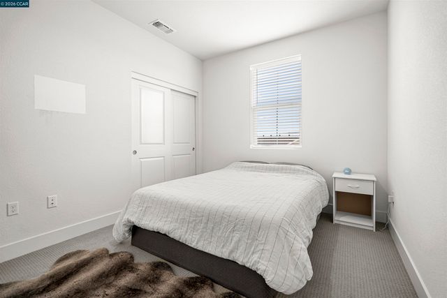 2214 Daimler St, Lathrop, CA 95330