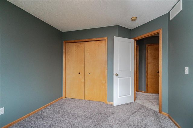 18580 Explorer Court, Farmington, MN 55024
