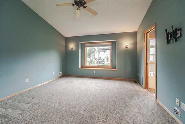 18580 Explorer Court, Farmington, MN 55024