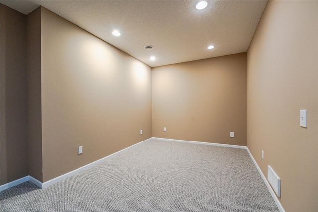 18580 Explorer Court, Farmington, MN 55024