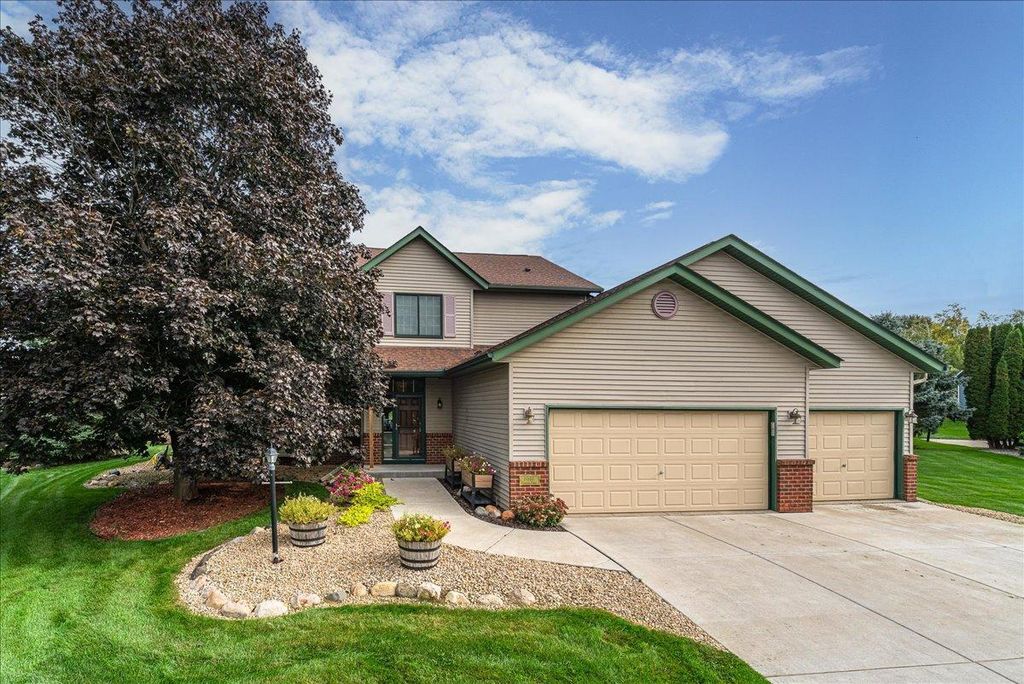 18580 Explorer Court, Farmington, MN 55024 — photo 2