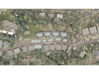 3809 COLONY OAKS Dr, Eugene, OR 97405