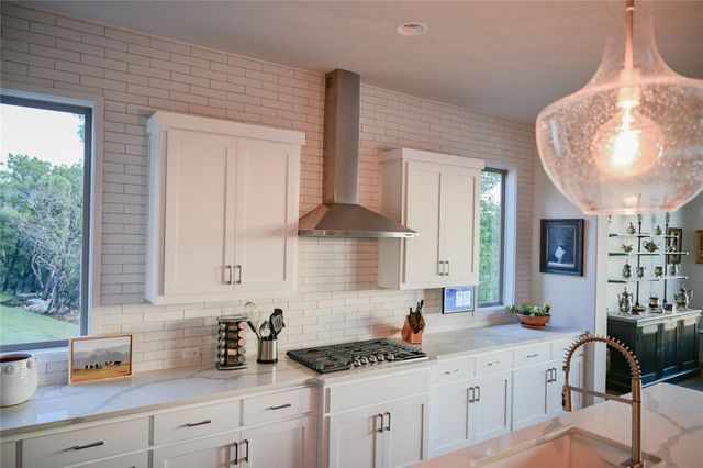 7212 Celebration CT, Leander, TX 78645