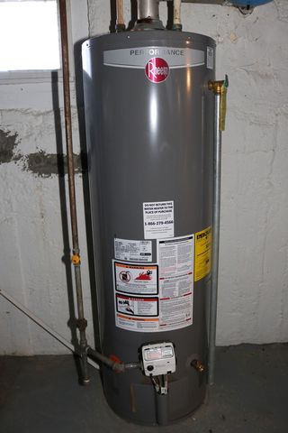 3232 Ezra Avenue, Zion, IL 60099