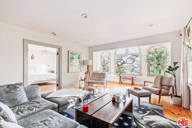 6642 Emmet Terrace, Los Angeles, CA 90068