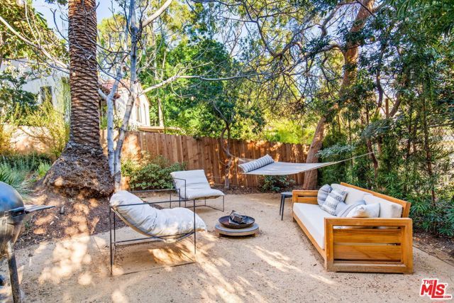 6642 Emmet Terrace, Los Angeles, CA 90068