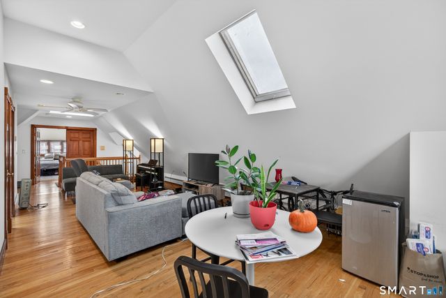 245 Edwards Street 3, New Haven, CT 06511