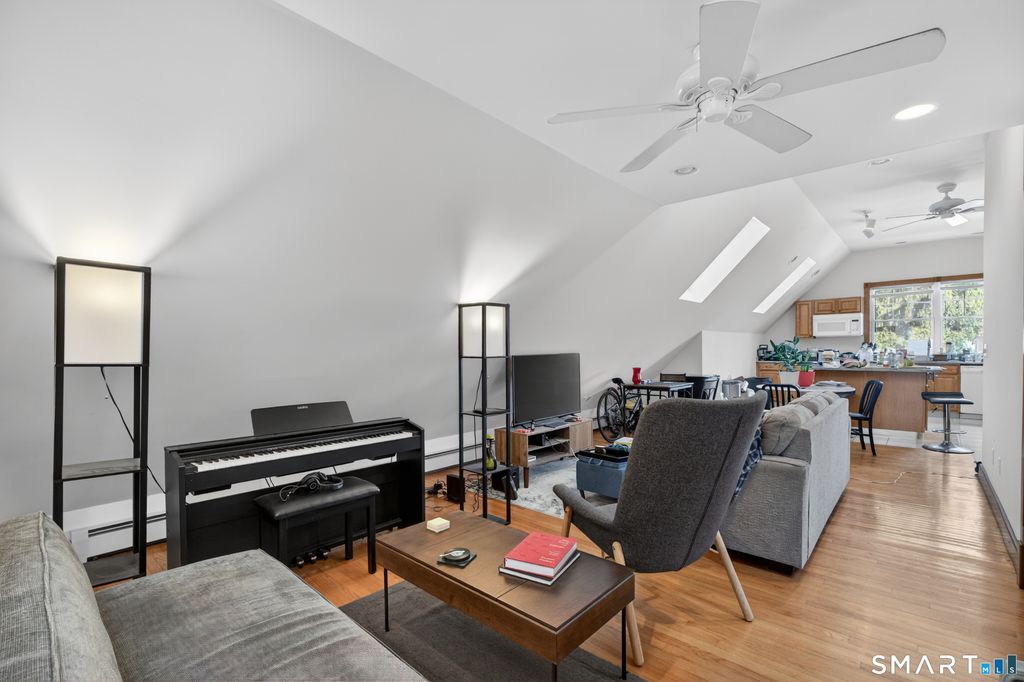 245 Edwards Street 3, New Haven, CT 06511