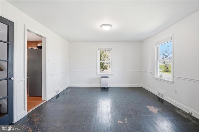 225 FAIRGROUND RD, Woodstock, VA 22664