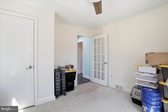 225 FAIRGROUND RD, Woodstock, VA 22664