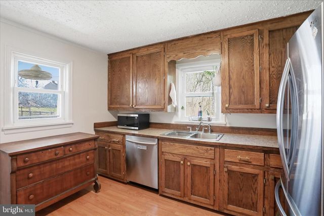 225 FAIRGROUND RD, Woodstock, VA 22664