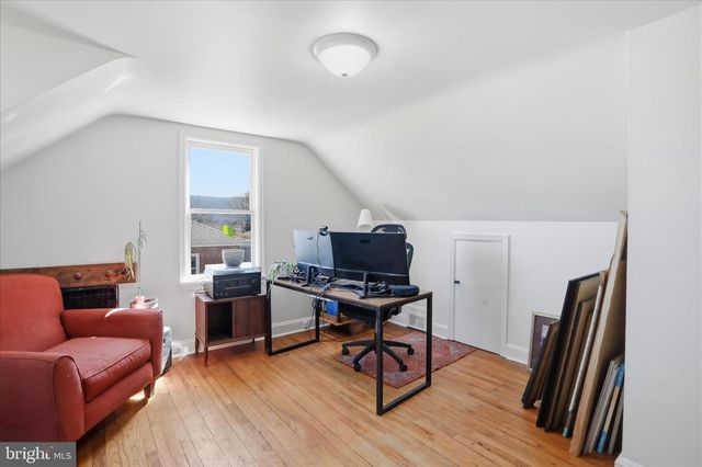 225 FAIRGROUND RD, Woodstock, VA 22664