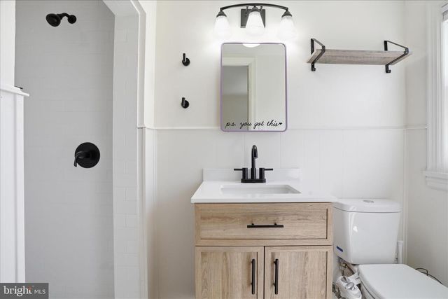 225 FAIRGROUND RD, Woodstock, VA 22664