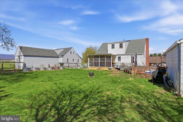 225 FAIRGROUND RD, Woodstock, VA 22664