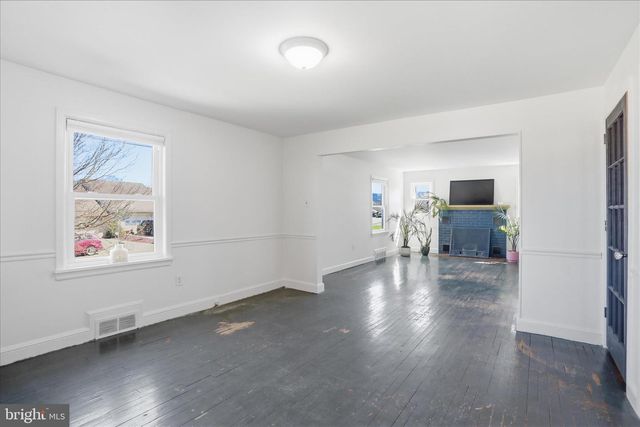 225 FAIRGROUND RD, Woodstock, VA 22664