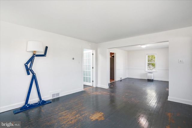 225 FAIRGROUND RD, Woodstock, VA 22664