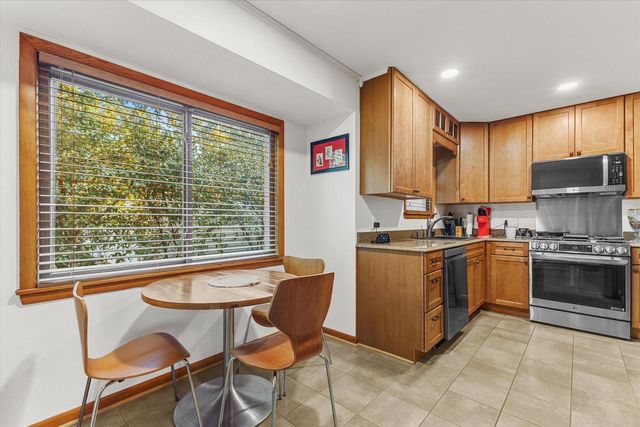 11825 W Elmhurst PARKWAY, Wauwatosa, WI 53226
