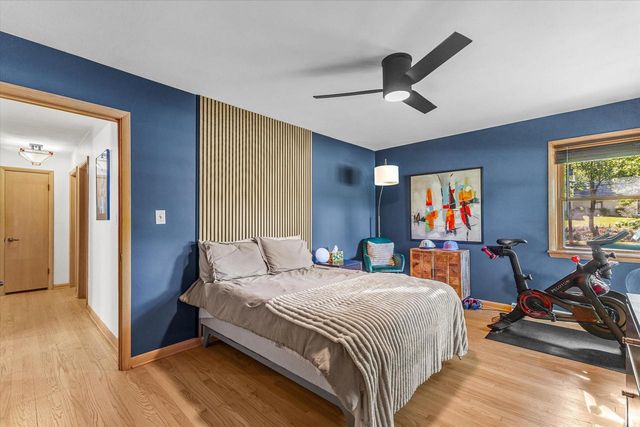 11825 W Elmhurst PARKWAY, Wauwatosa, WI 53226