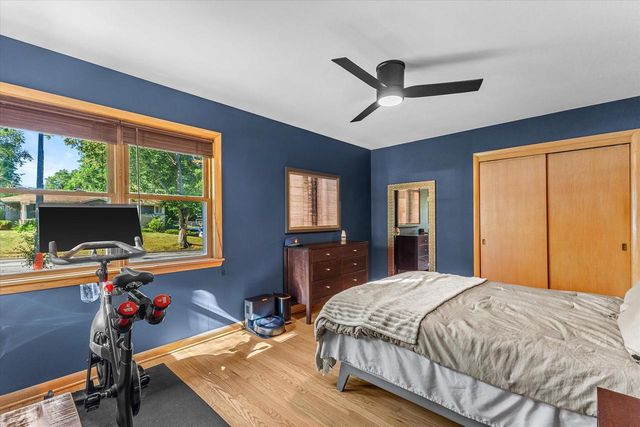 11825 W Elmhurst PARKWAY, Wauwatosa, WI 53226
