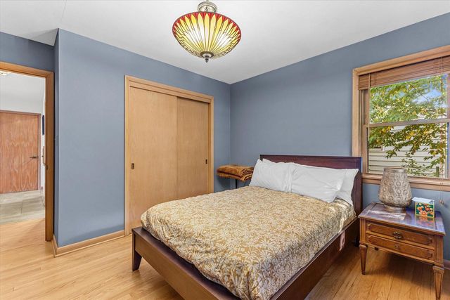 11825 W Elmhurst PARKWAY, Wauwatosa, WI 53226