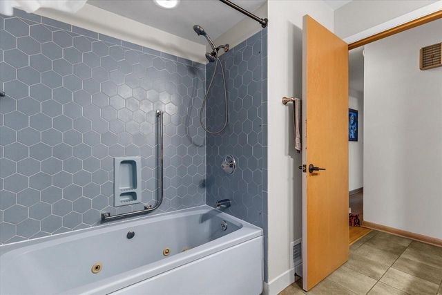 11825 W Elmhurst PARKWAY, Wauwatosa, WI 53226