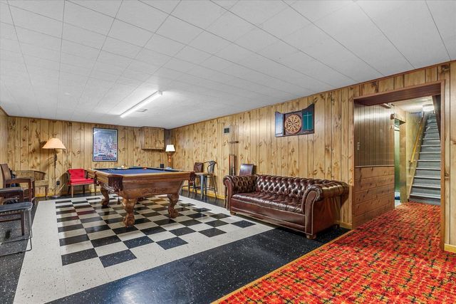 11825 W Elmhurst PARKWAY, Wauwatosa, WI 53226