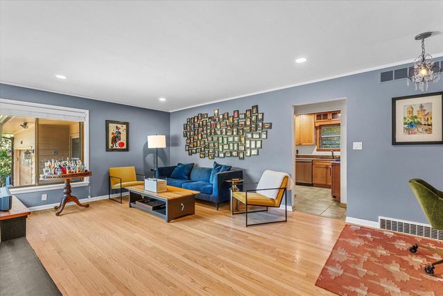 11825 W Elmhurst PARKWAY, Wauwatosa, WI 53226