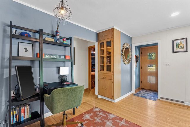 11825 W Elmhurst PARKWAY, Wauwatosa, WI 53226