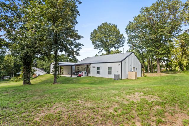 1685 Fleming Road, Bells, TX 75414