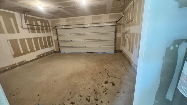 10320 Holycross Lane, Fort Worth, TX 76036