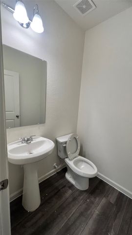 10320 Holycross Lane, Fort Worth, TX 76036