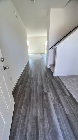 10320 Holycross Lane, Fort Worth, TX 76036