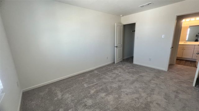 10320 Holycross Lane, Fort Worth, TX 76036