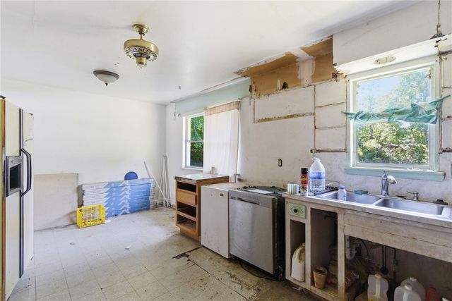 1409 Backus Avenue, Springdale, AR 72764