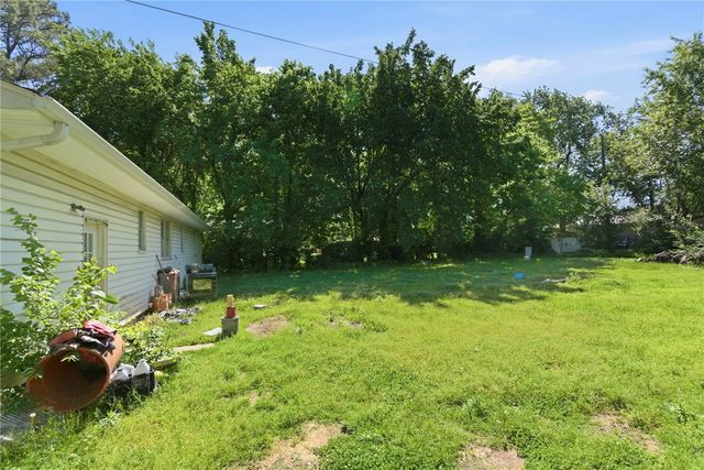 1409 Backus Avenue, Springdale, AR 72764
