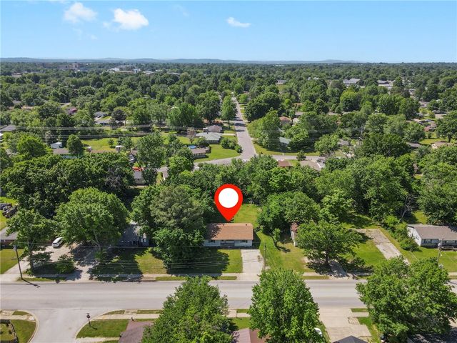 1409 Backus Avenue, Springdale, AR 72764