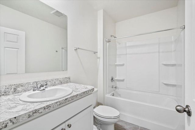 925 Dugan Circle SE, Palm Bay, FL 32909