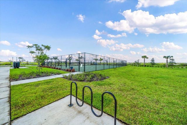 925 Dugan Circle SE, Palm Bay, FL 32909