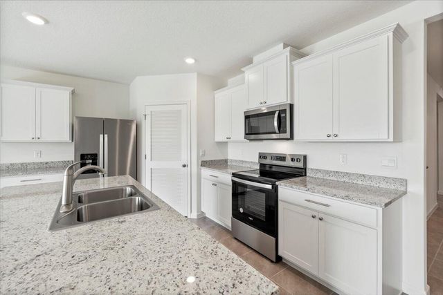 925 Dugan Circle SE, Palm Bay, FL 32909