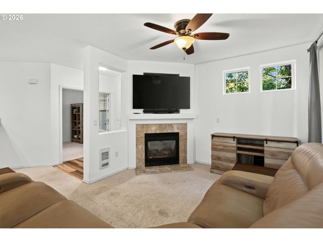 7173 Sw MANOR Way B, Beaverton, OR 97078