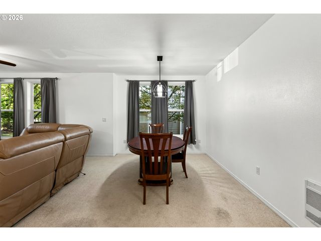 7173 Sw MANOR Way B, Beaverton, OR 97078