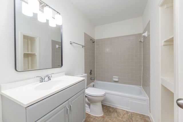 4276 Belle Park Drive 4276, Houston, TX 77072
