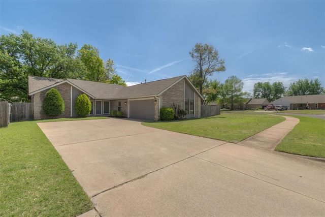600 Country Side Trail, Edmond, OK 73012