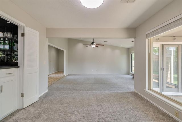 600 Country Side Trail, Edmond, OK 73012