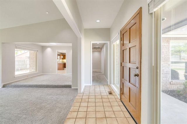 600 Country Side Trail, Edmond, OK 73012