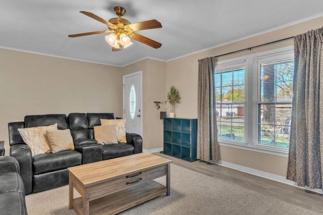 1806 Clinton St, Longview, TX 75604