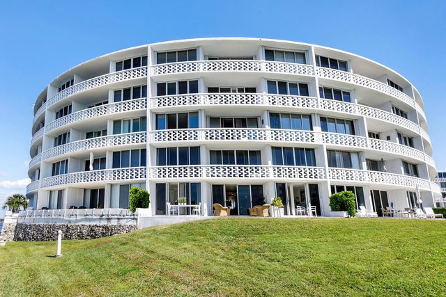 2760 S Ocean Boulevard W 107, Palm Beach, FL 33480