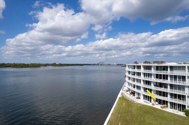 2760 S Ocean Boulevard W 107, Palm Beach, FL 33480