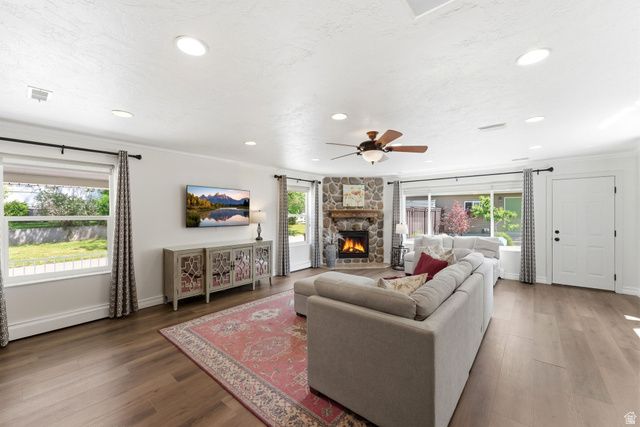 720 E CENTER ST, Bountiful, UT 84010